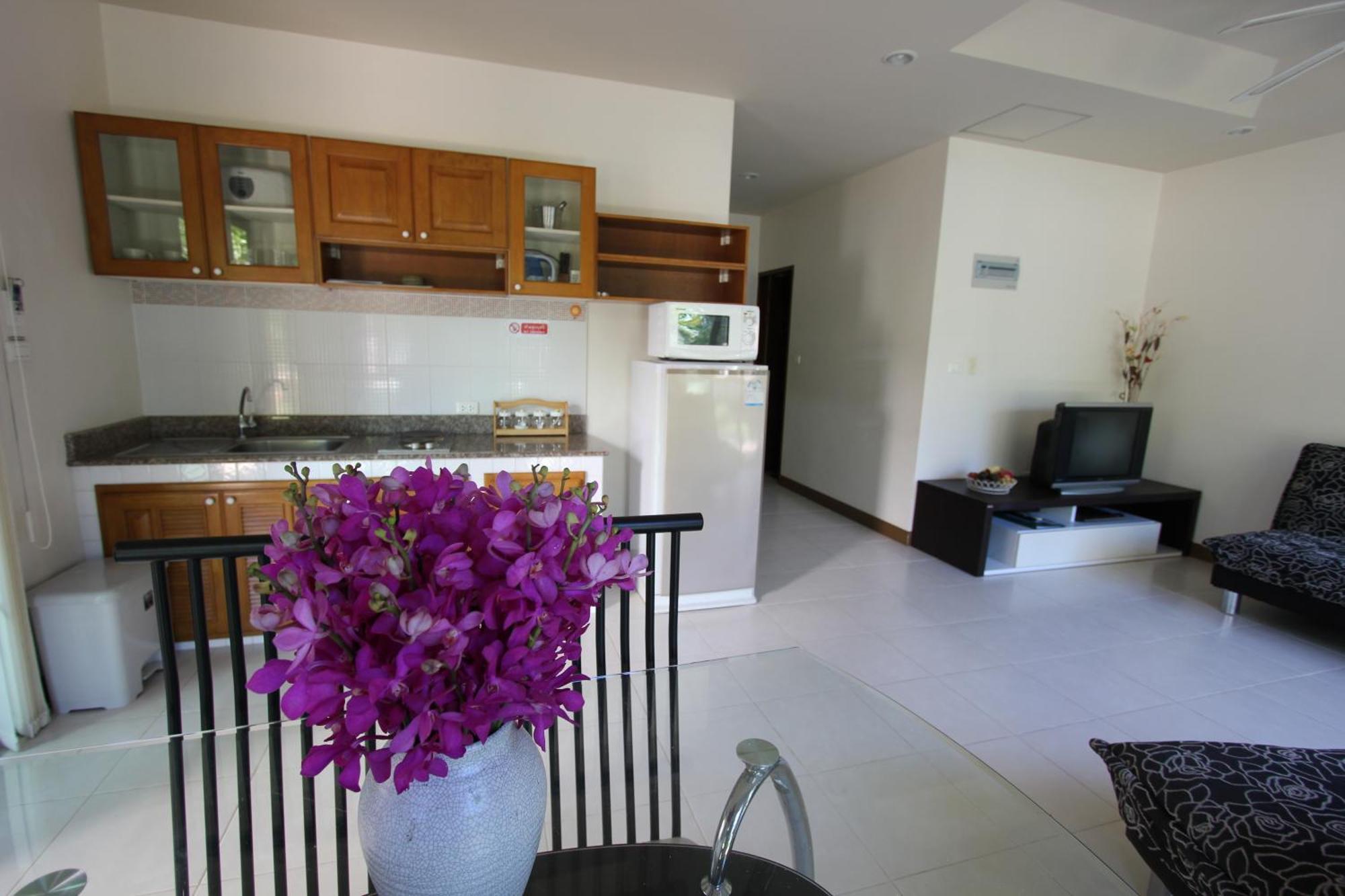 Babylon Pool Villas Nai Harn Rom bilde