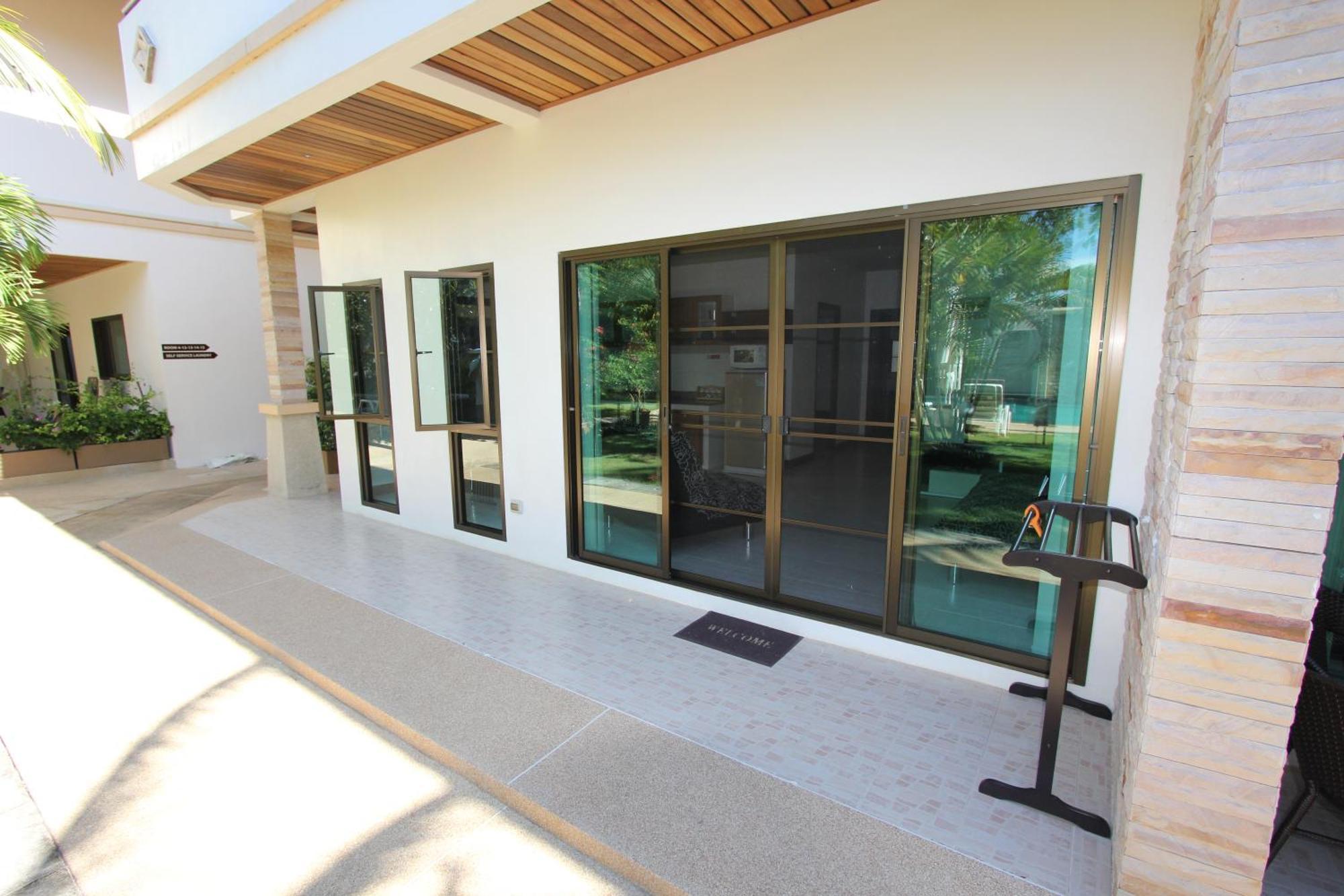 Babylon Pool Villas Nai Harn Rom bilde