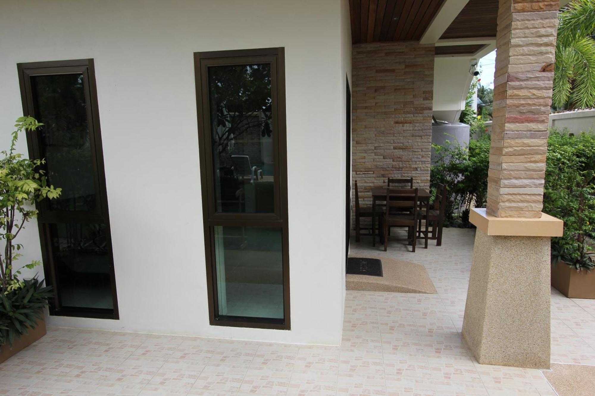 Babylon Pool Villas Nai Harn Eksteriør bilde