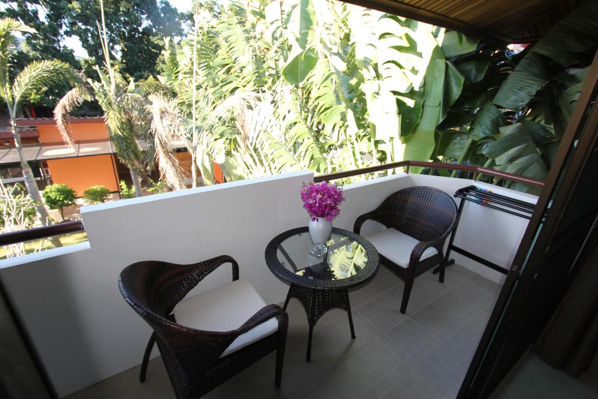 Babylon Pool Villas Nai Harn Rom bilde