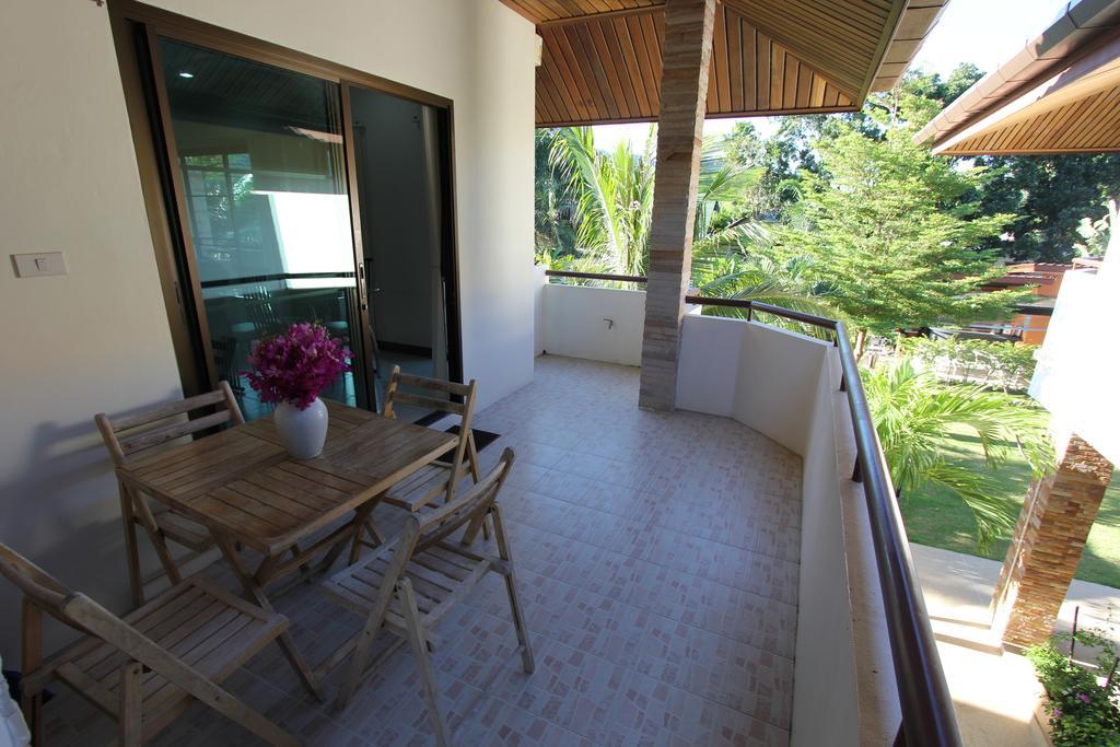 Babylon Pool Villas Nai Harn Eksteriør bilde