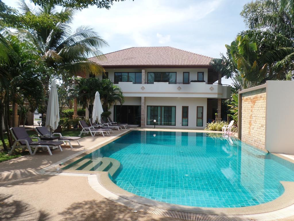 Babylon Pool Villas Nai Harn Eksteriør bilde
