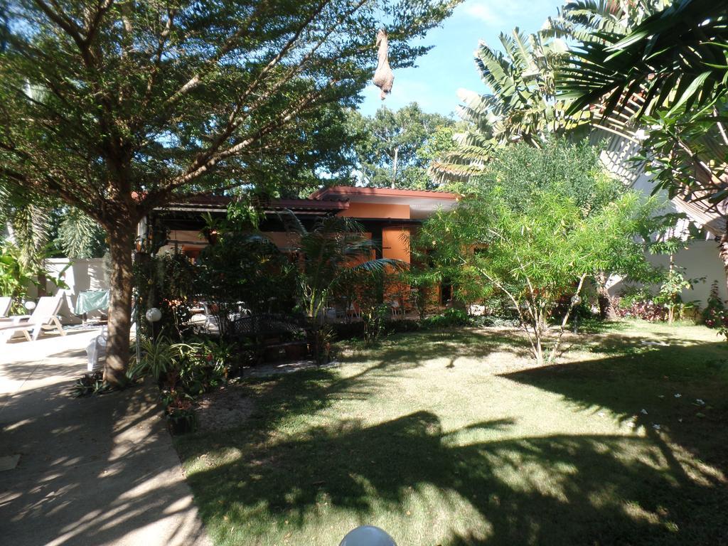 Babylon Pool Villas Nai Harn Eksteriør bilde